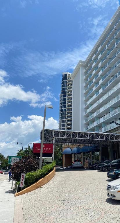 Appartamento Oceanfront With Balcony Sunny Isles - Spectacular! Miami Beach Esterno foto