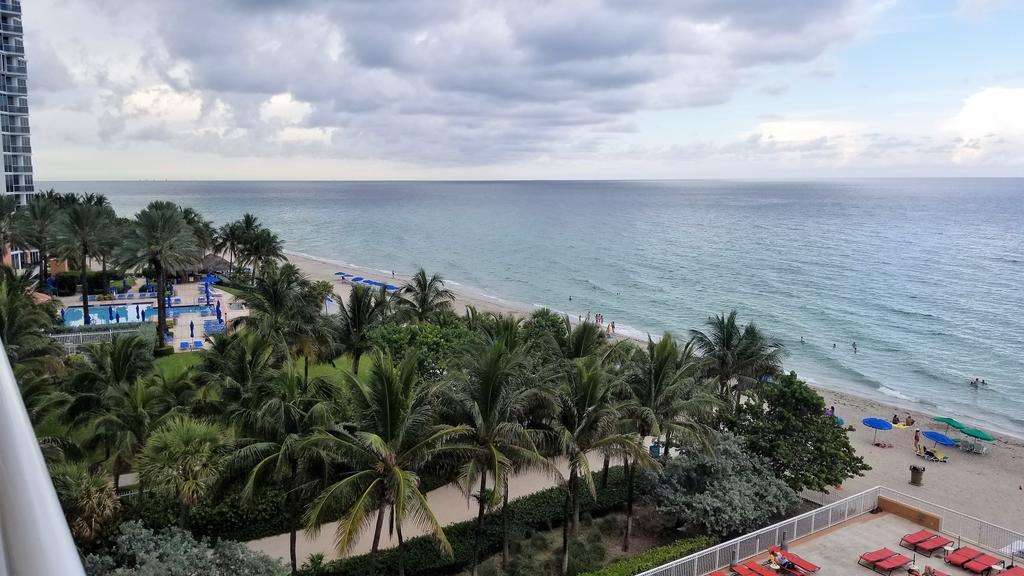 Appartamento Oceanfront With Balcony Sunny Isles - Spectacular! Miami Beach Camera foto