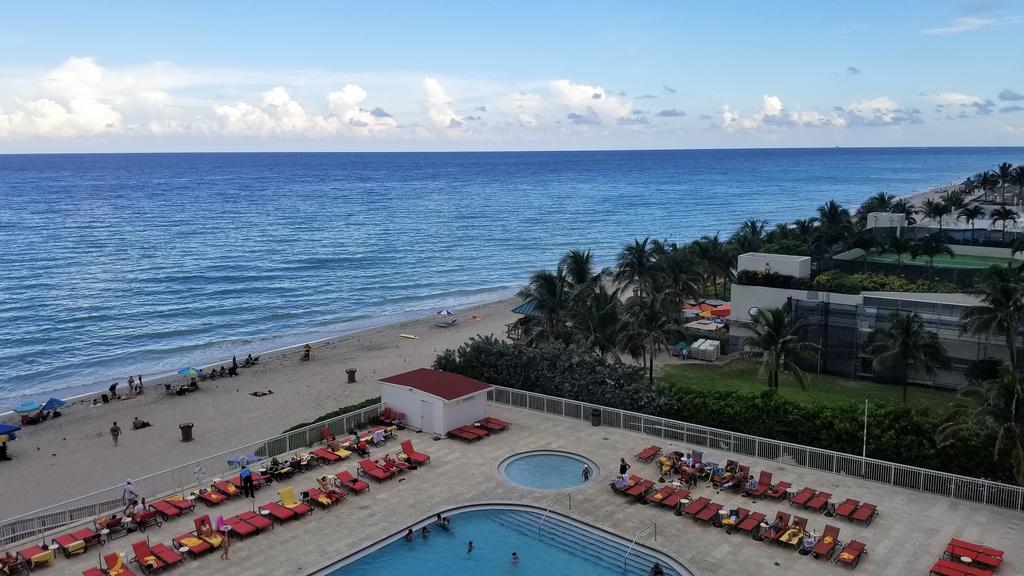 Appartamento Oceanfront With Balcony Sunny Isles - Spectacular! Miami Beach Camera foto